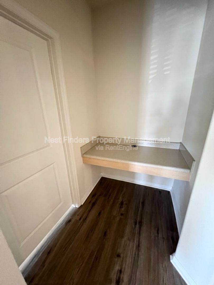 Gallery Image 18