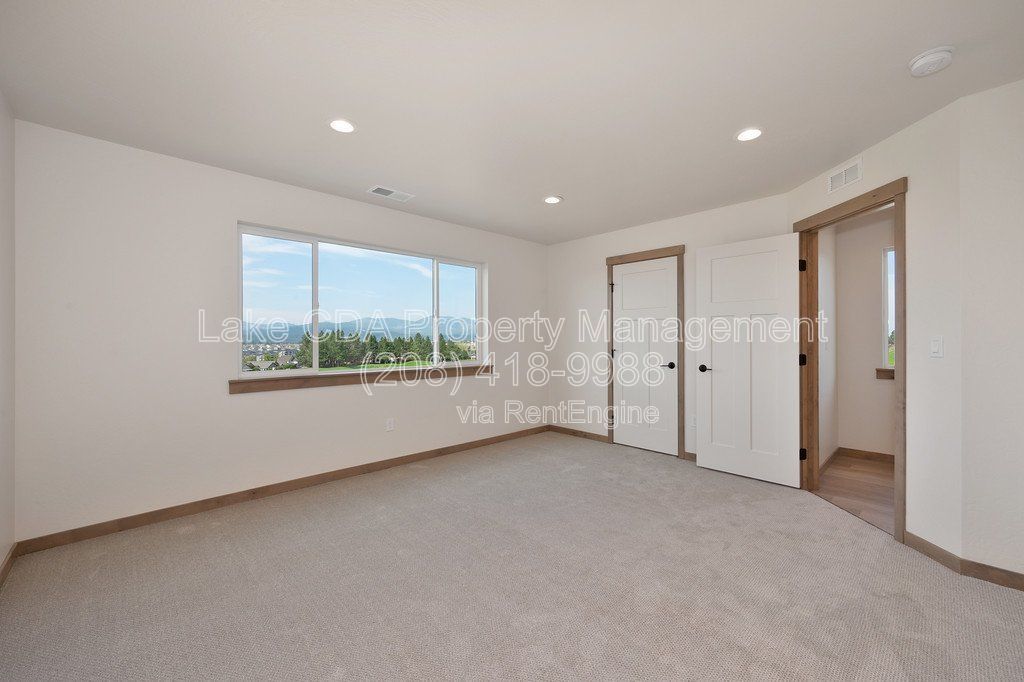 Gallery Image 22
