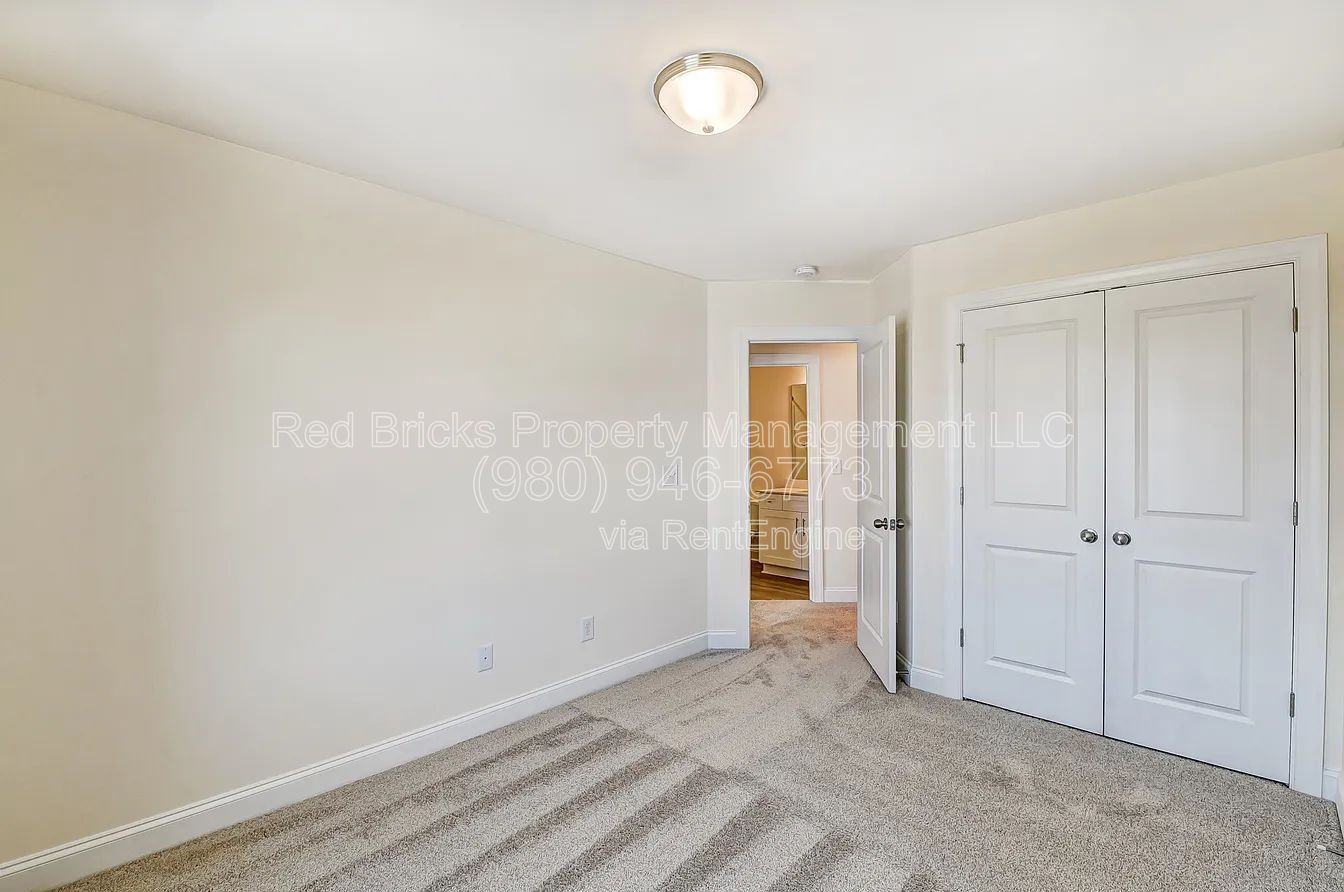 Gallery Image 30