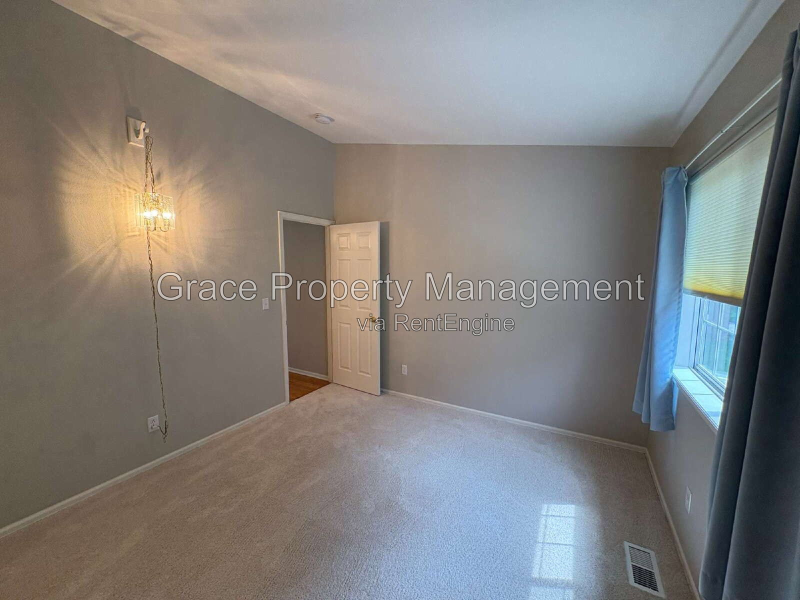 Gallery Image 16