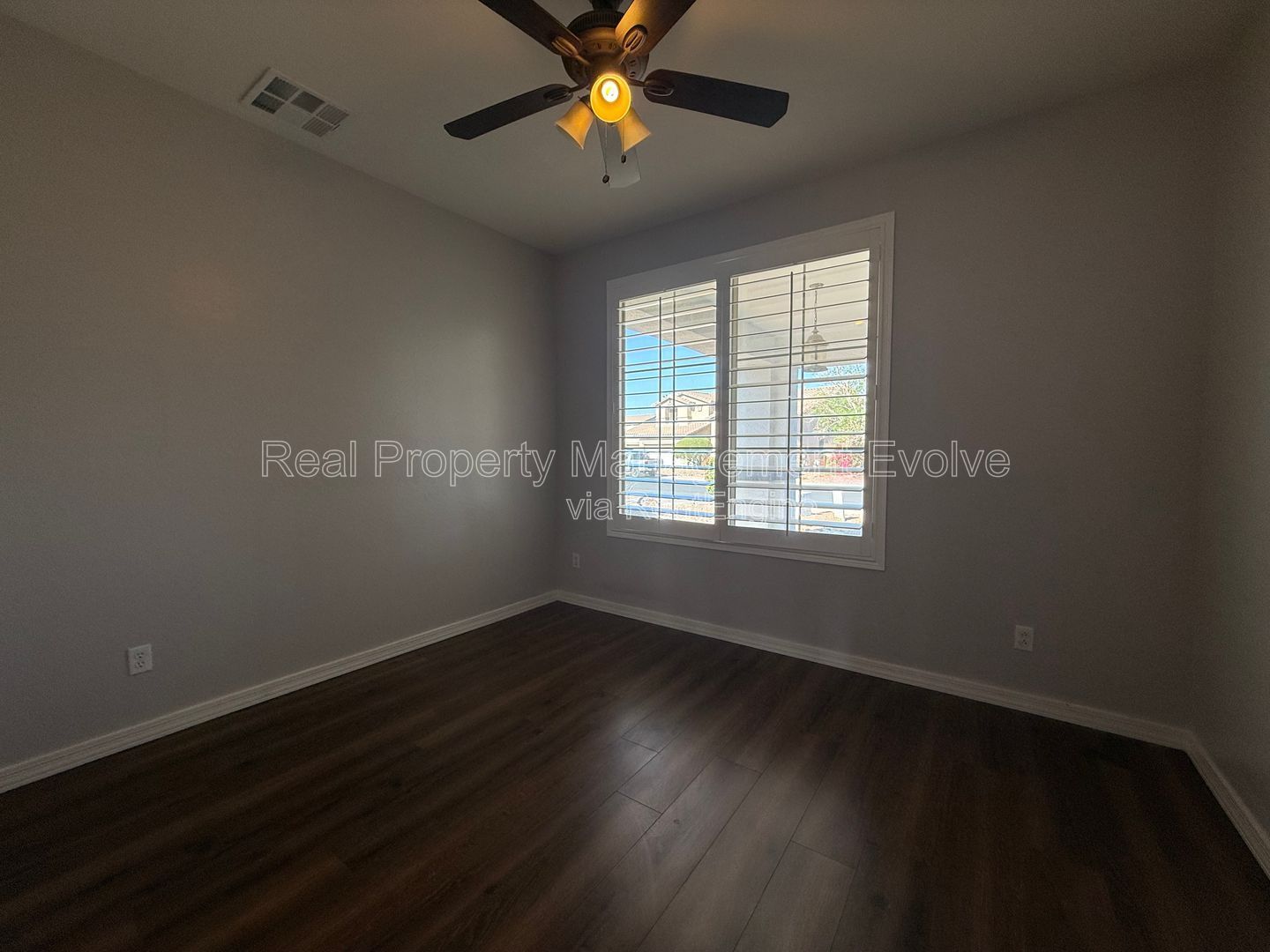 Gallery Image 19