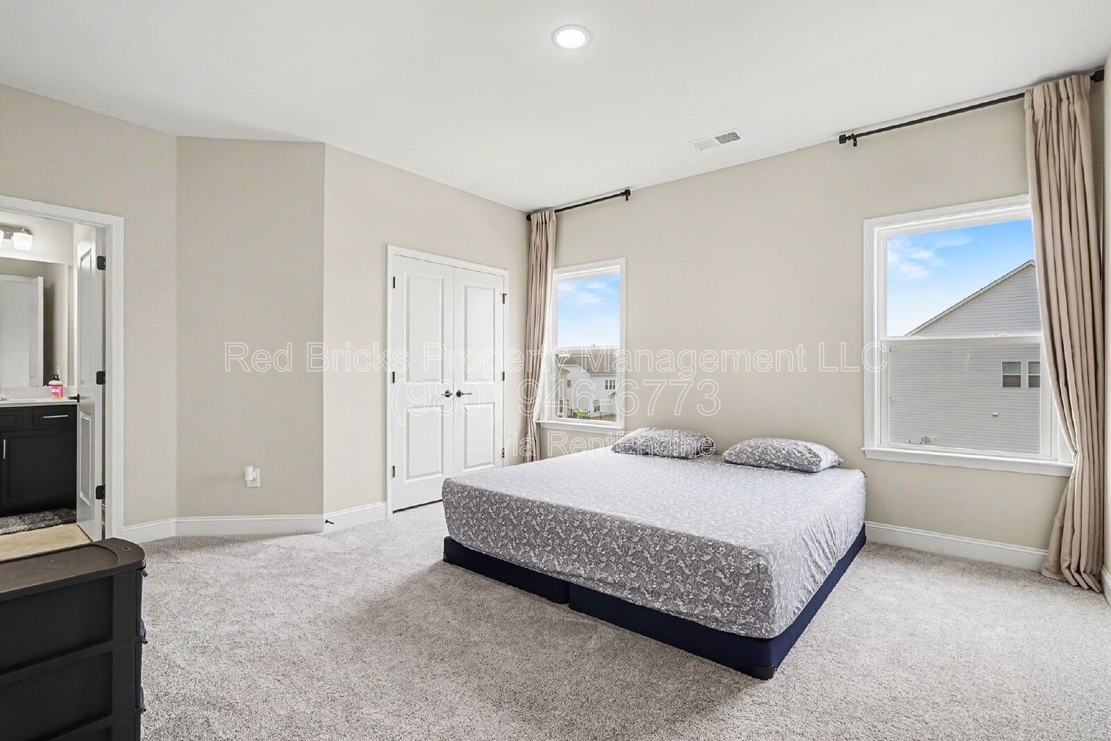 Gallery Image 29