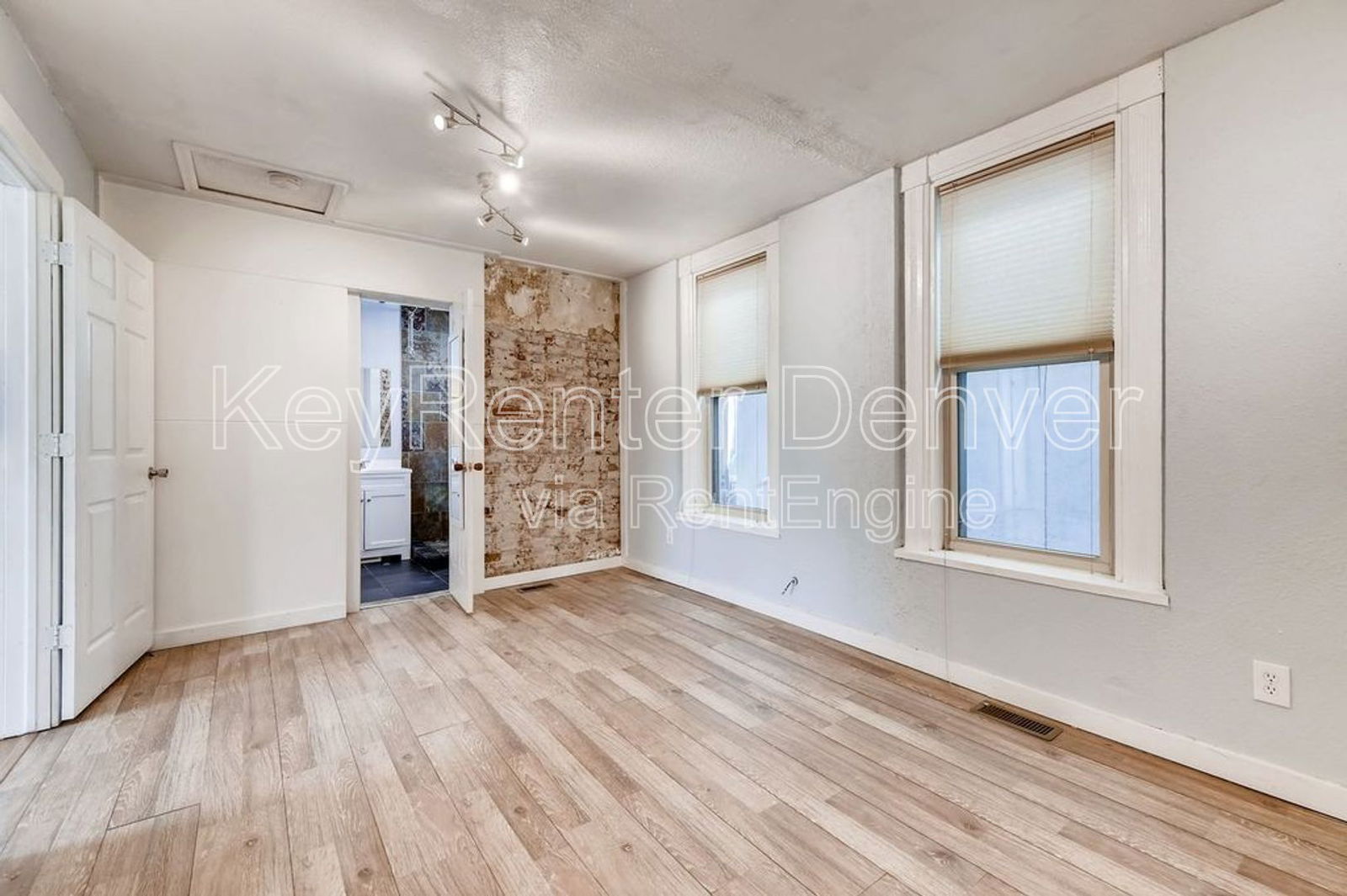 Gallery Image 16