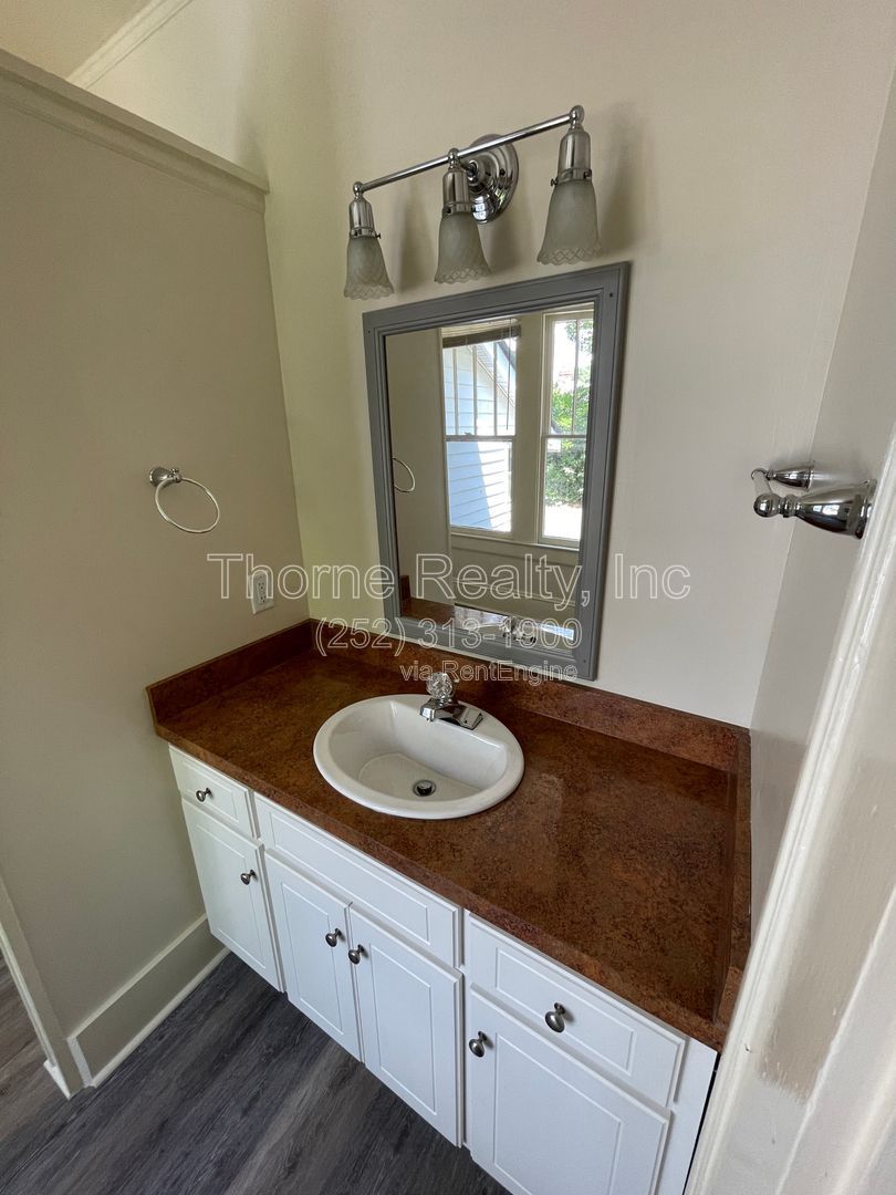 Gallery Image 12