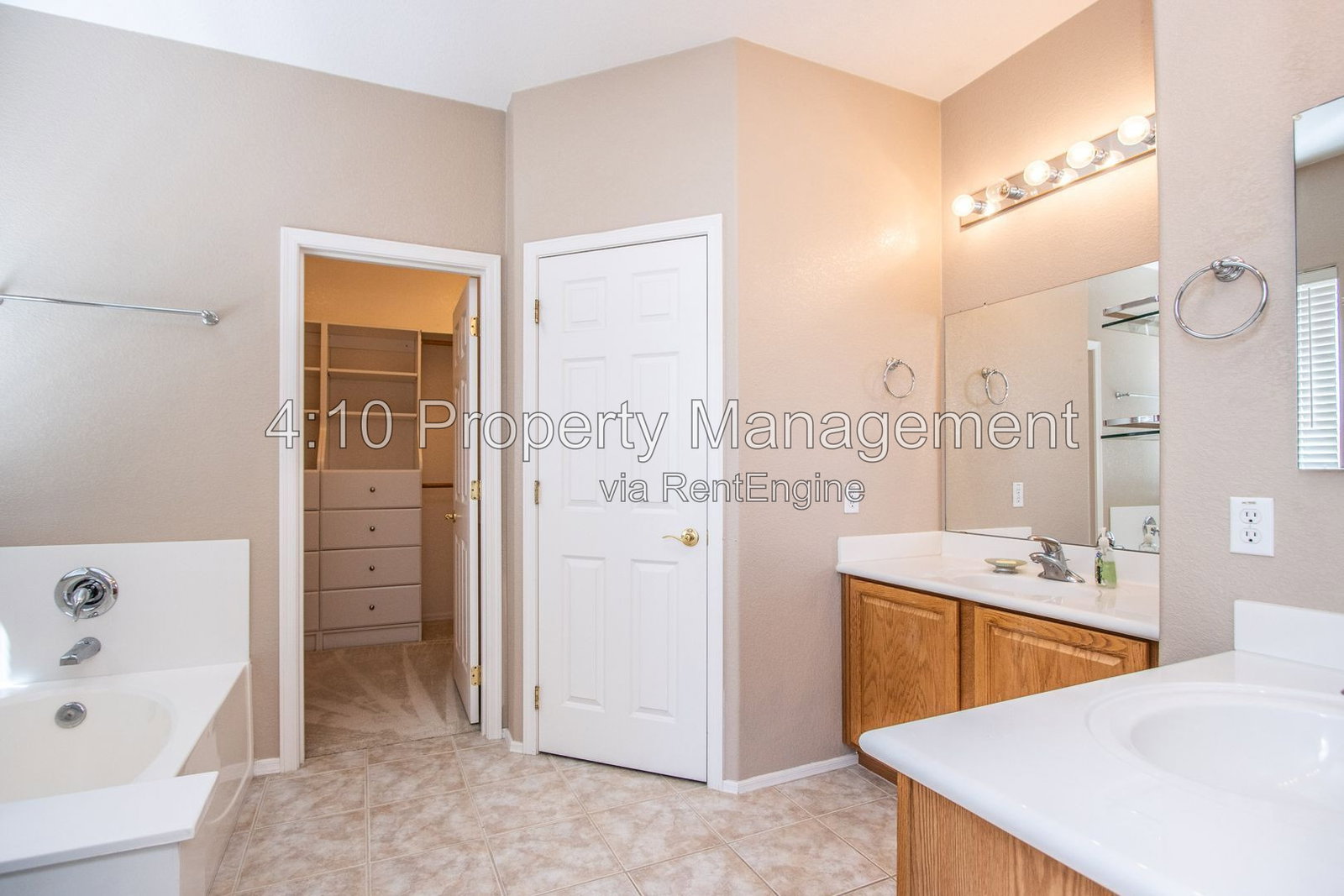 Gallery Image 18