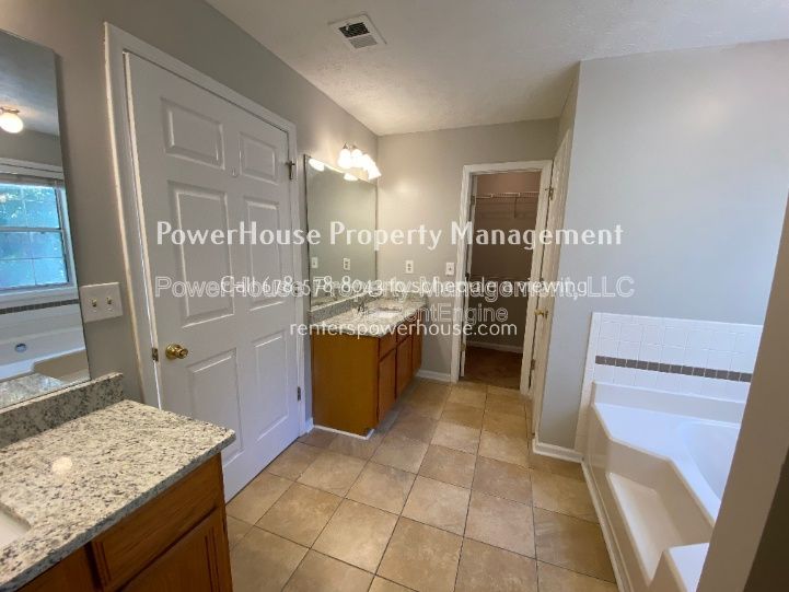 Gallery Image 19