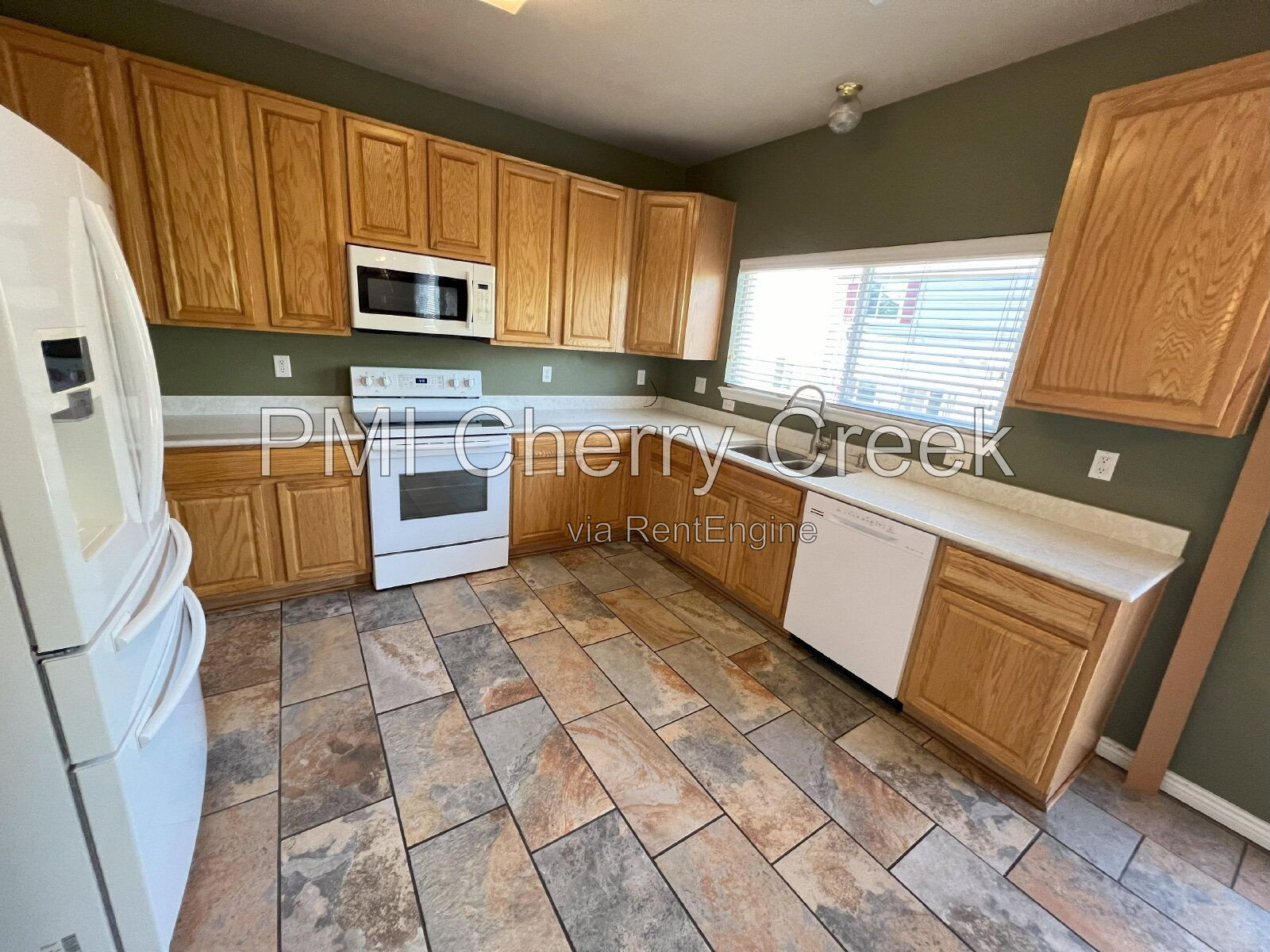 Gallery Image 16
