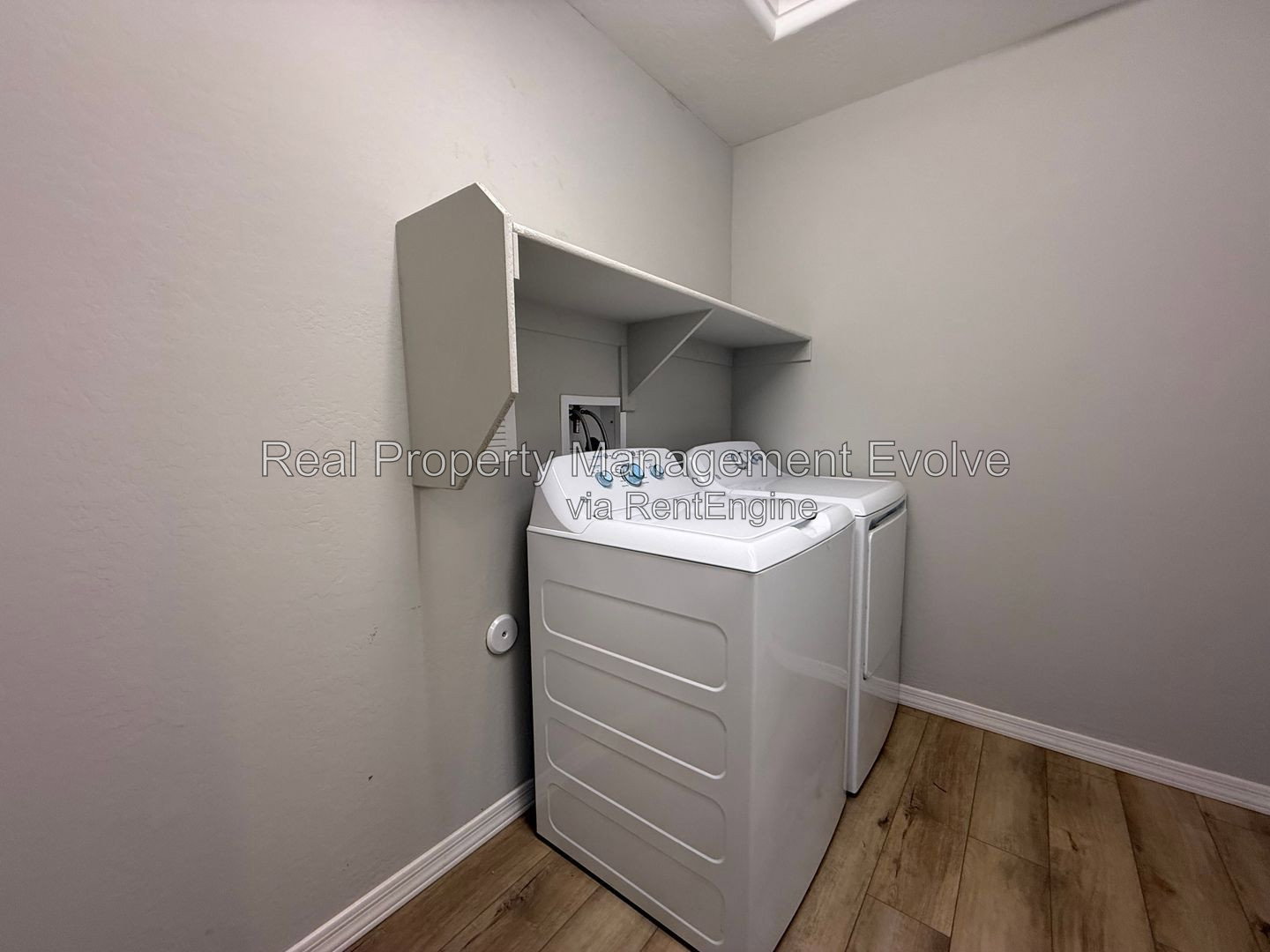 Gallery Image 32
