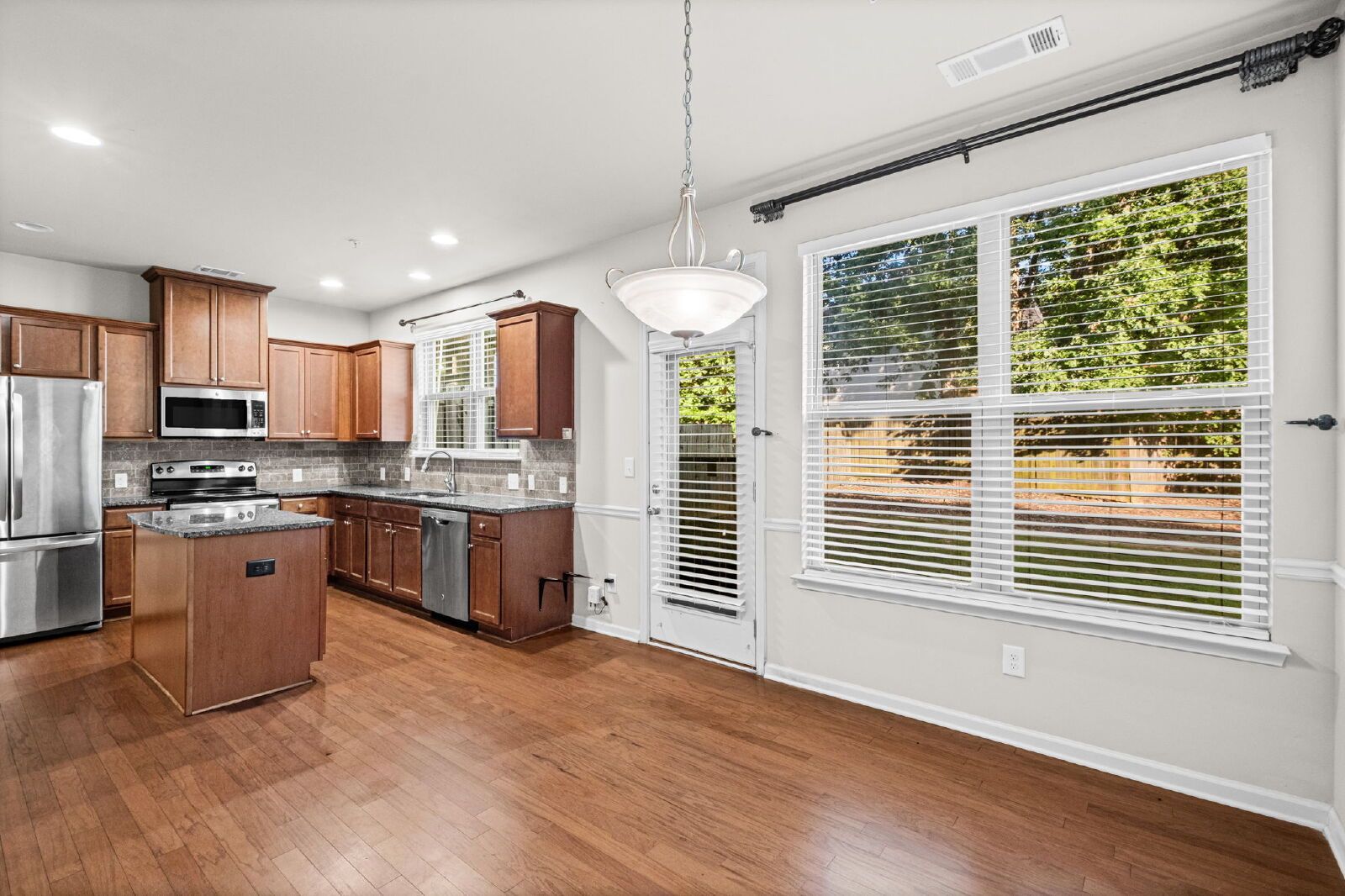 Gallery Image 15