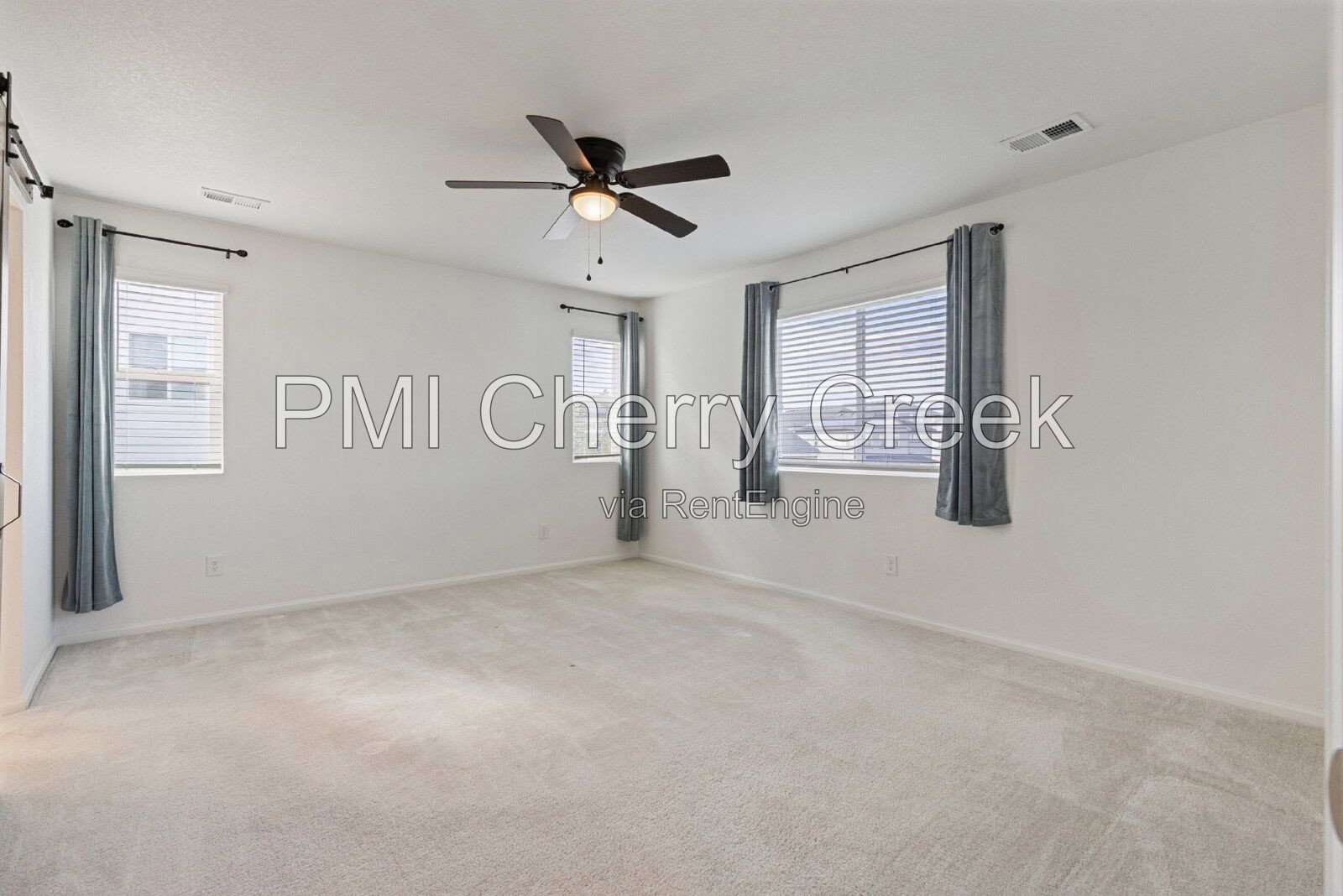 Gallery Image 19
