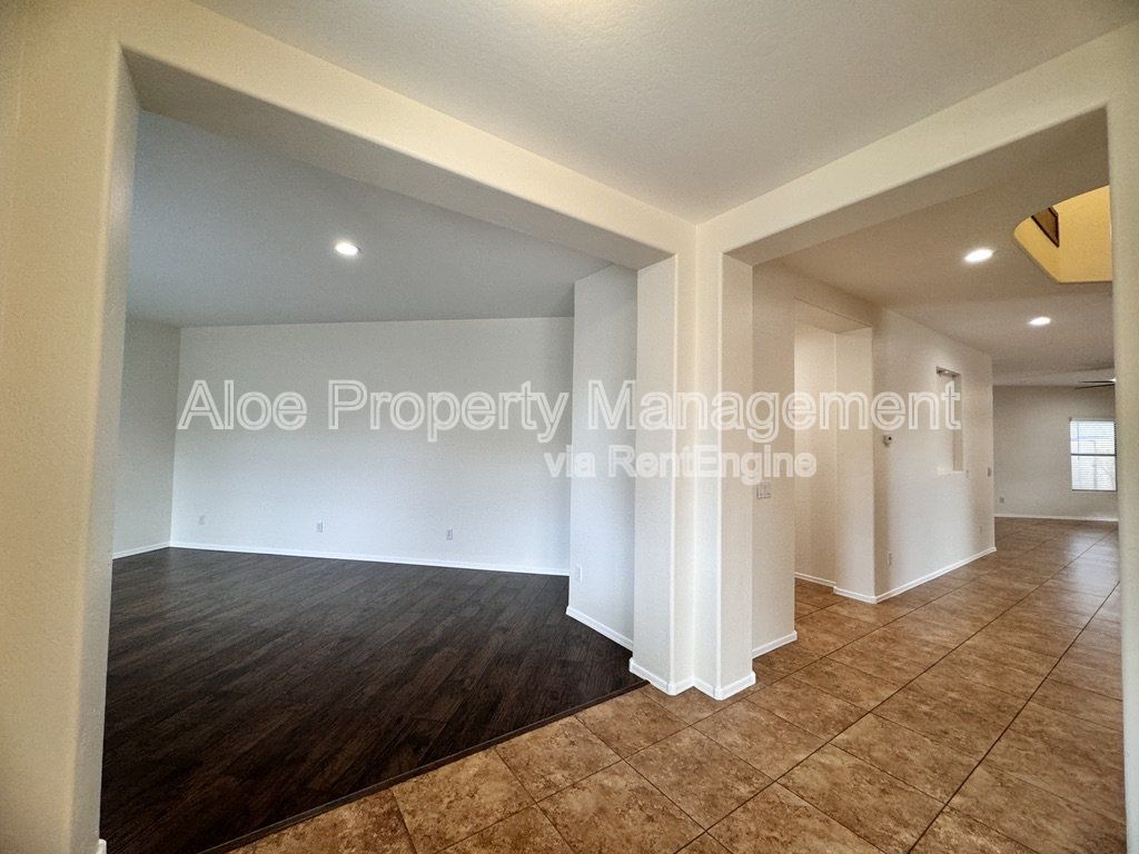 Gallery Image 61