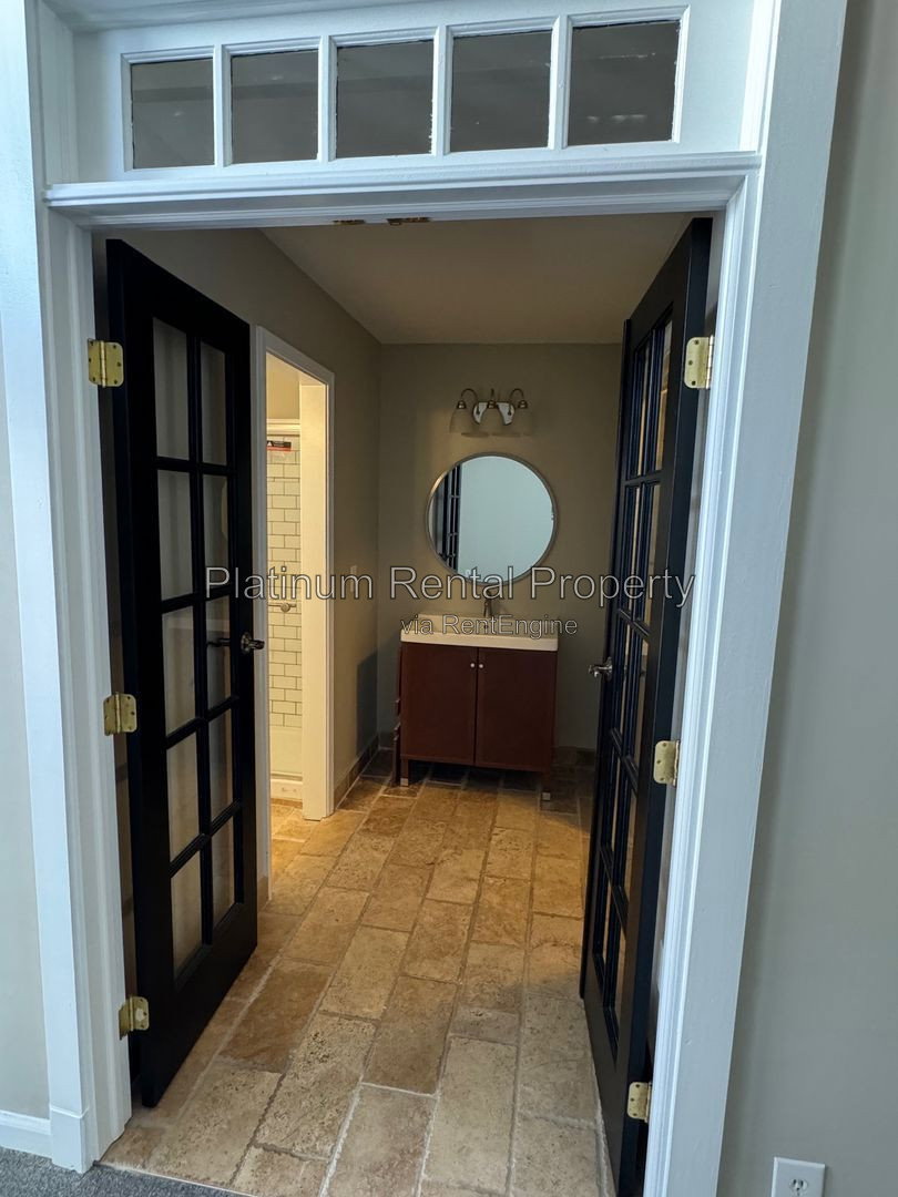 Gallery Image 16