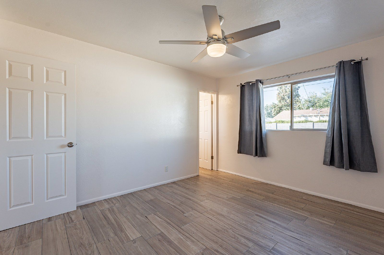 Gallery Image 17