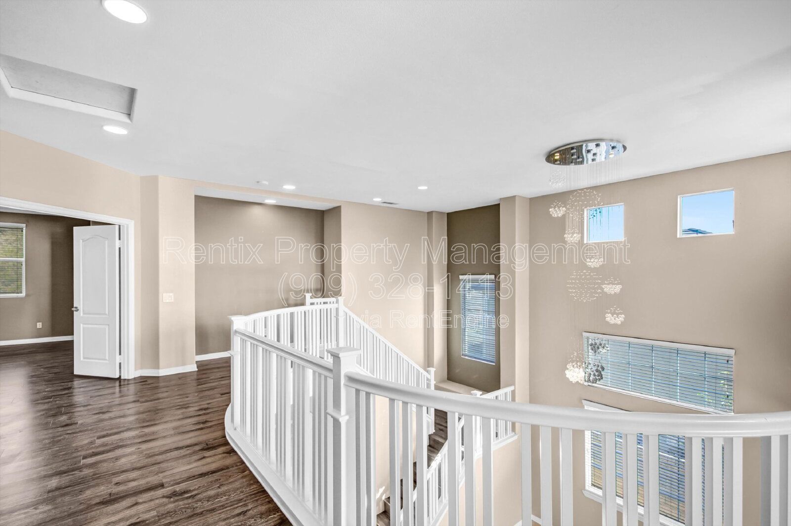 Gallery Image 16