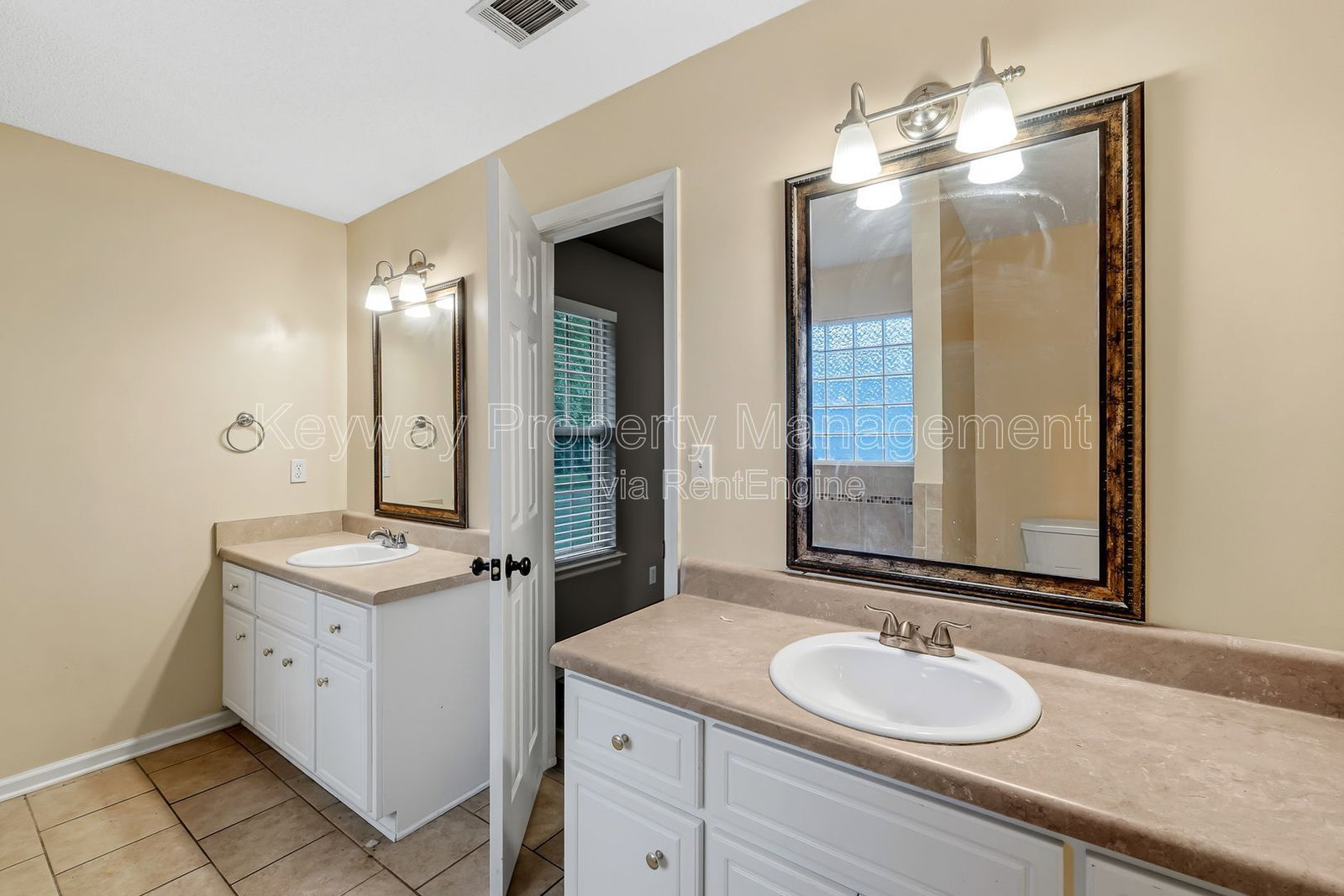 Gallery Image 18