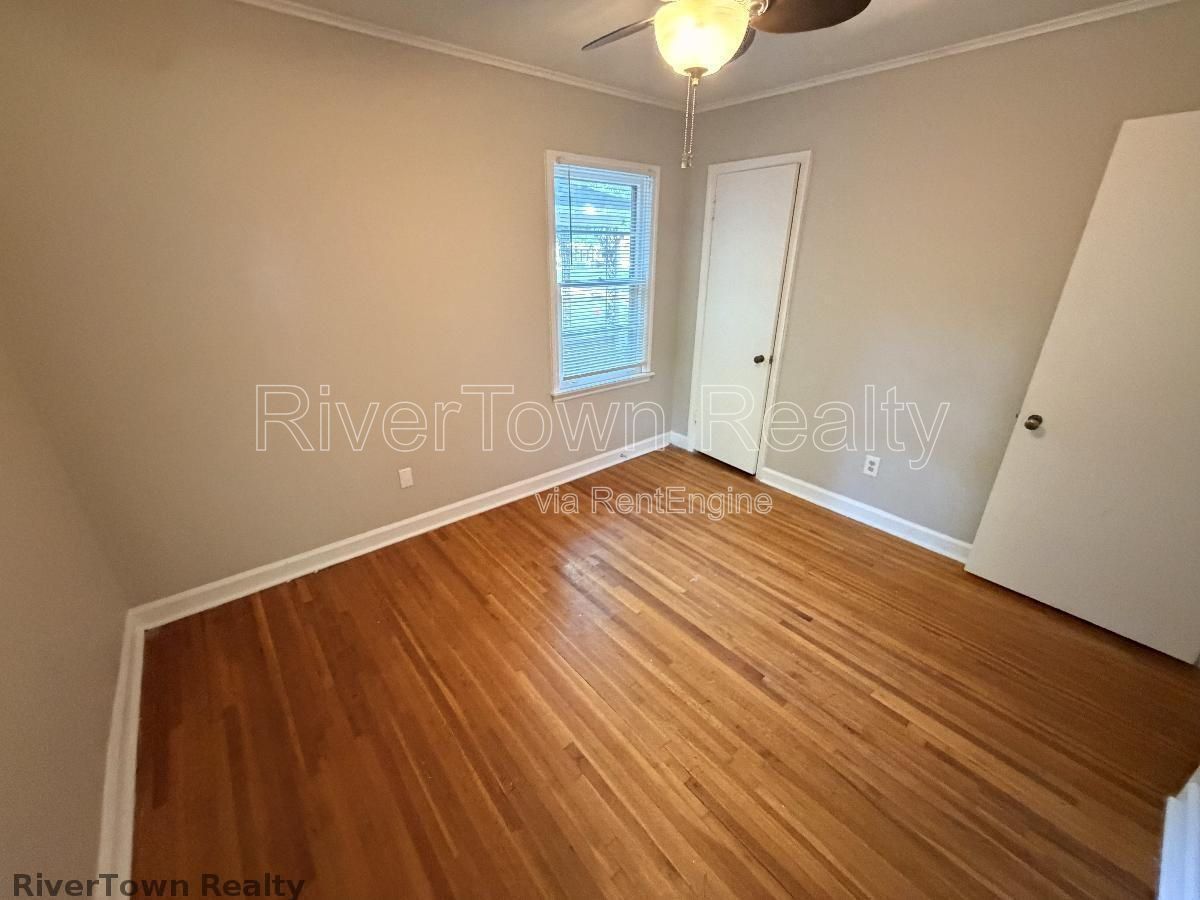 Gallery Image 15