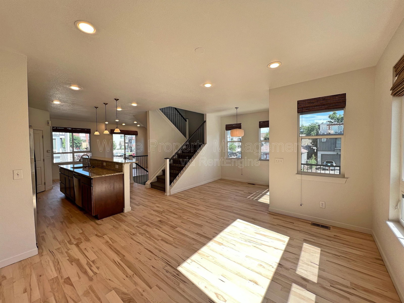 Gallery Image 0