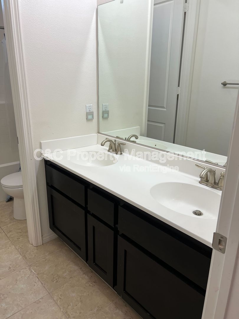 Gallery Image 15