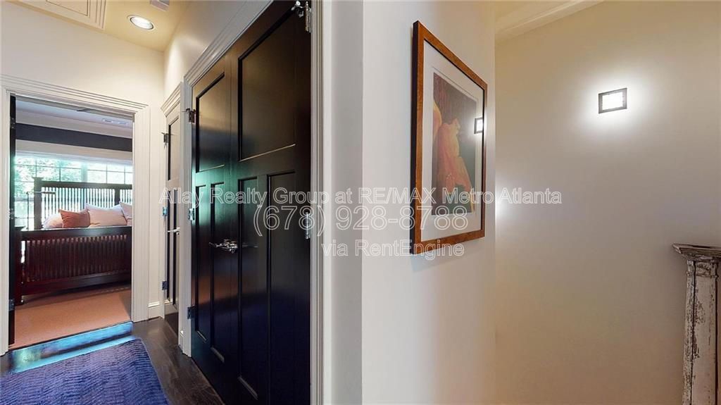 Gallery Image 19