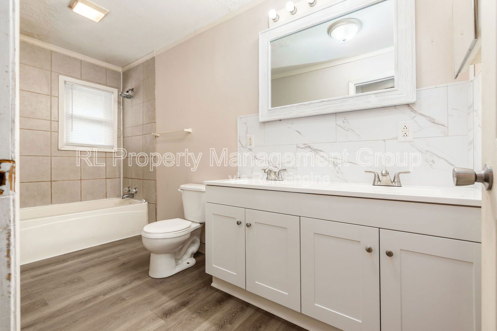 Gallery Image 17