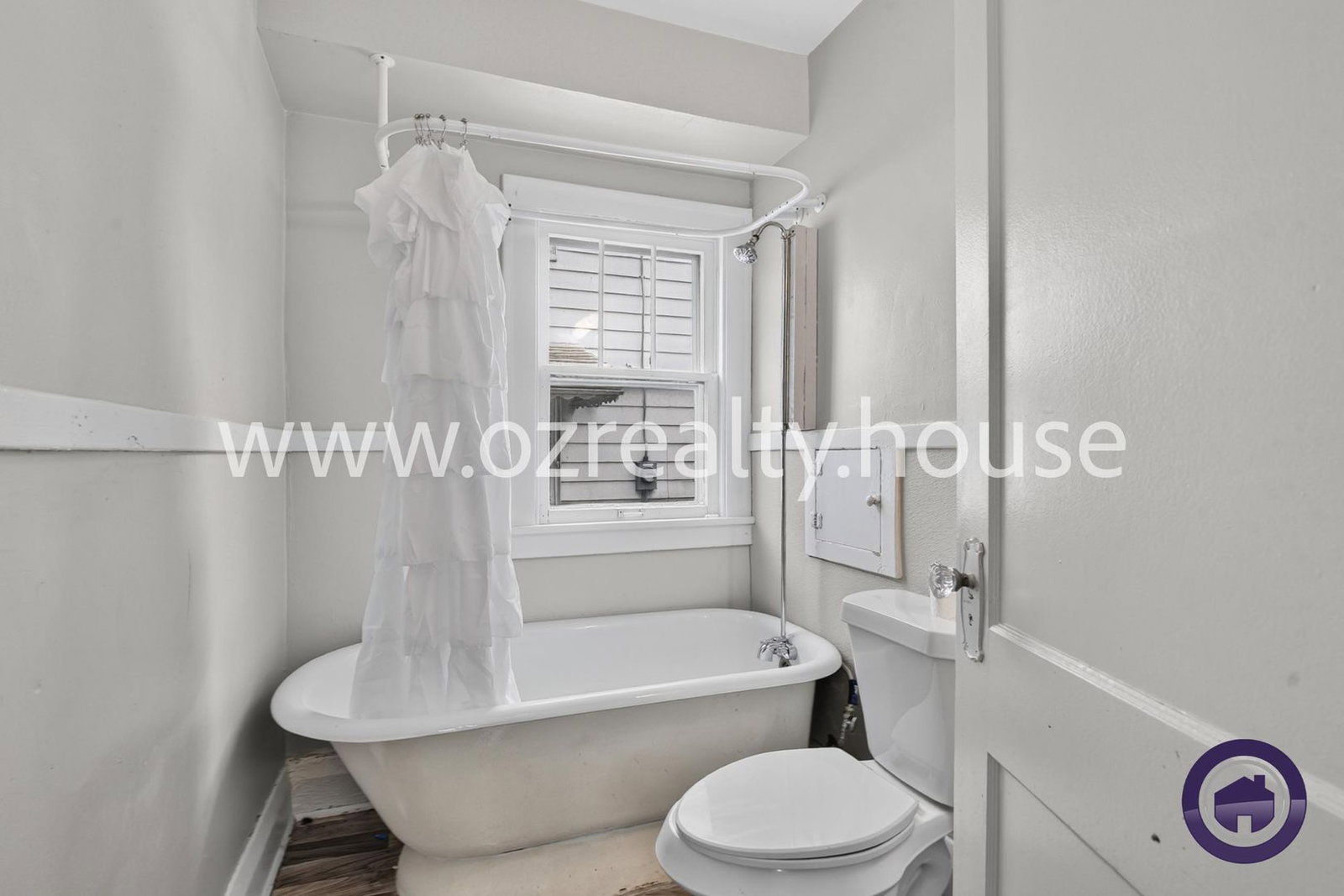 Gallery Image 12