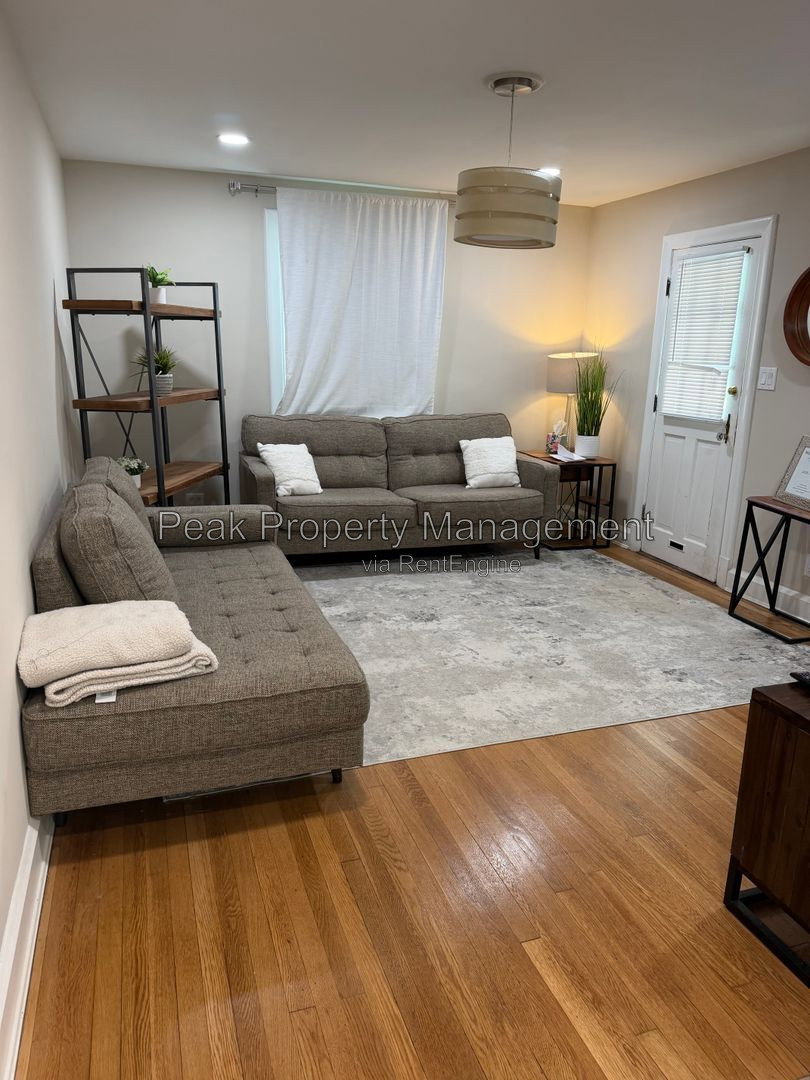 Gallery Image 0