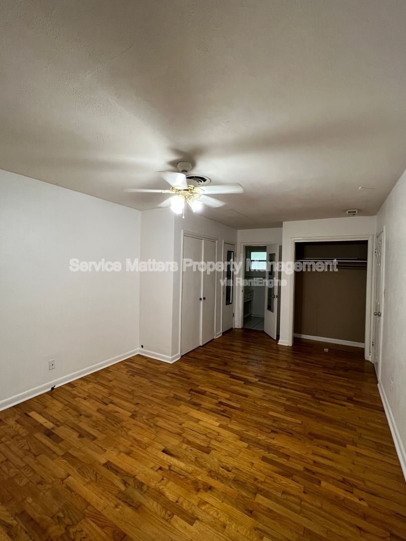 Gallery Image 11