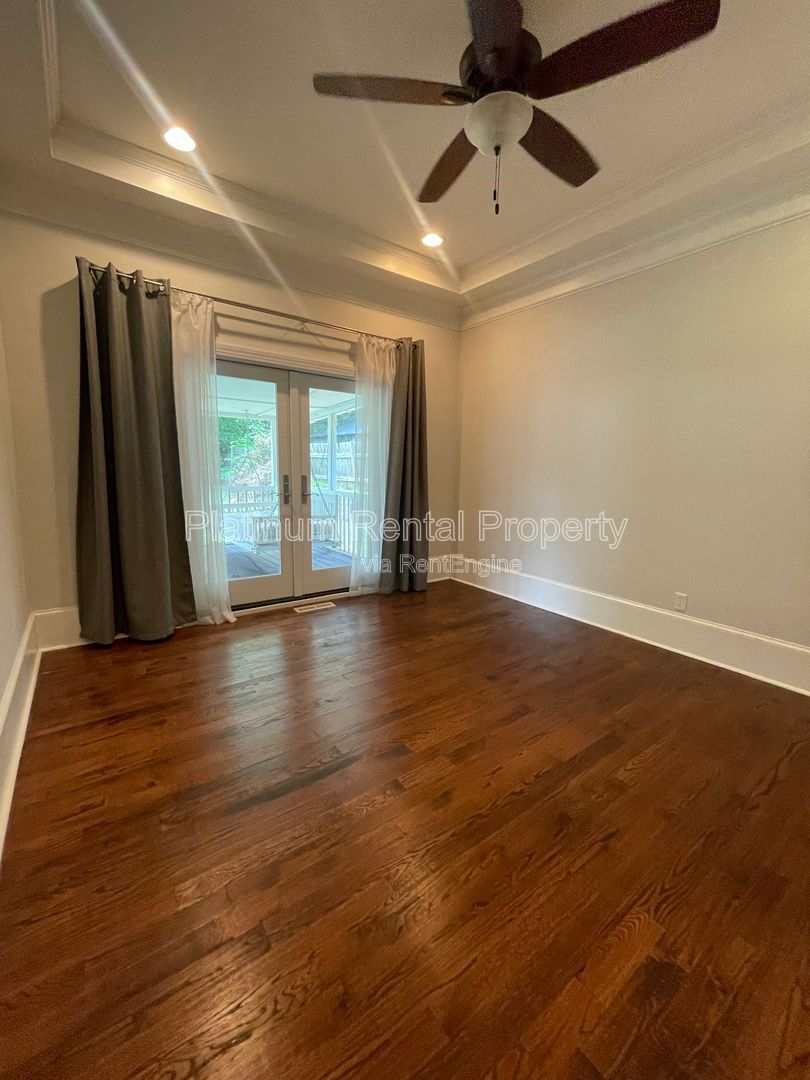 Gallery Image 42