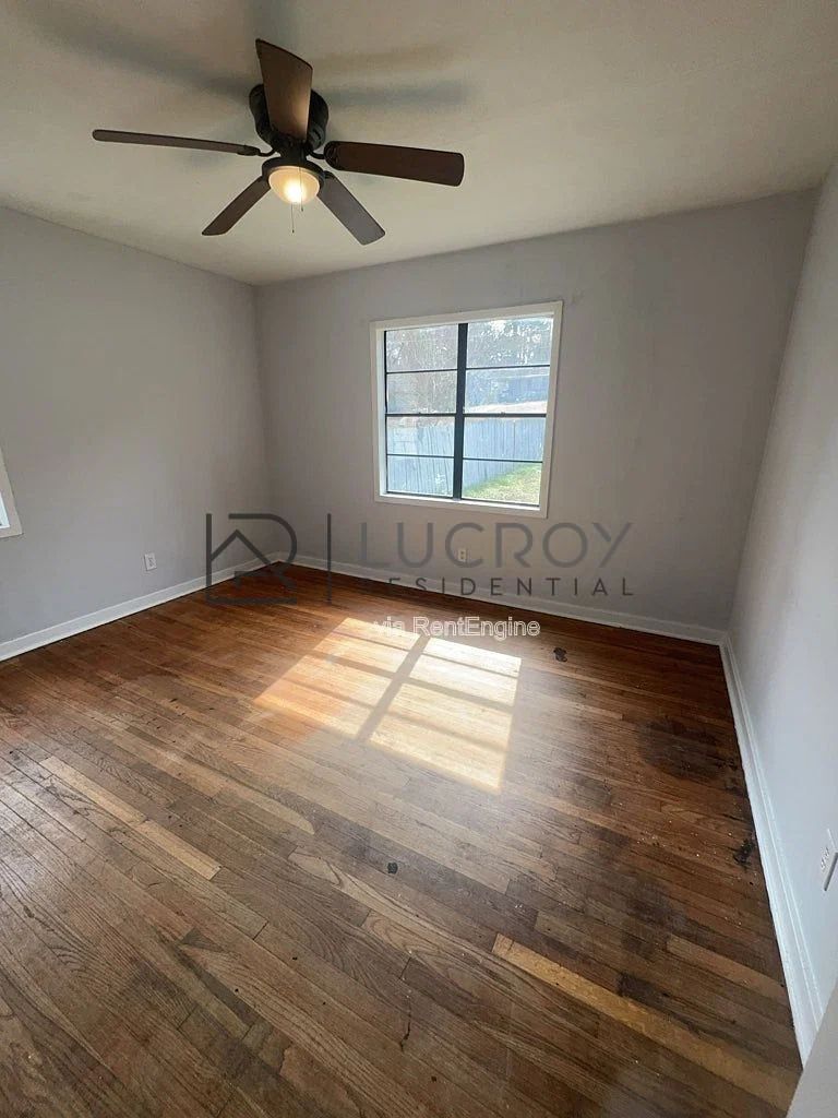 Gallery Image 17