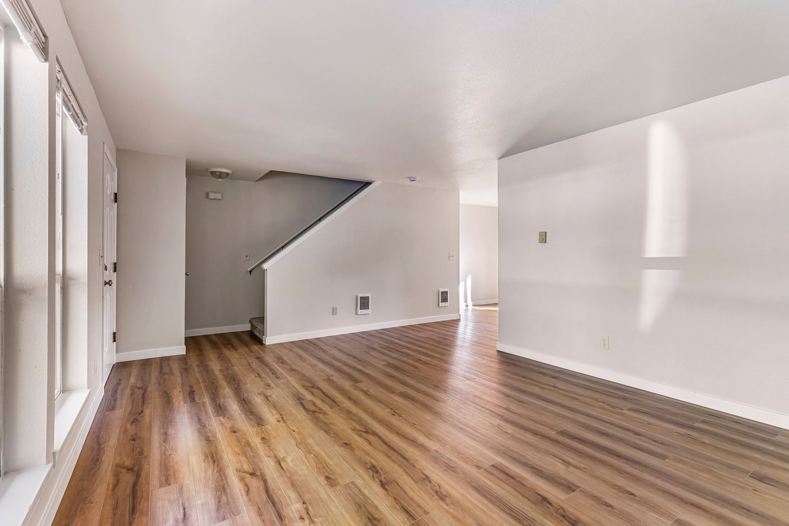 Gallery Image 0