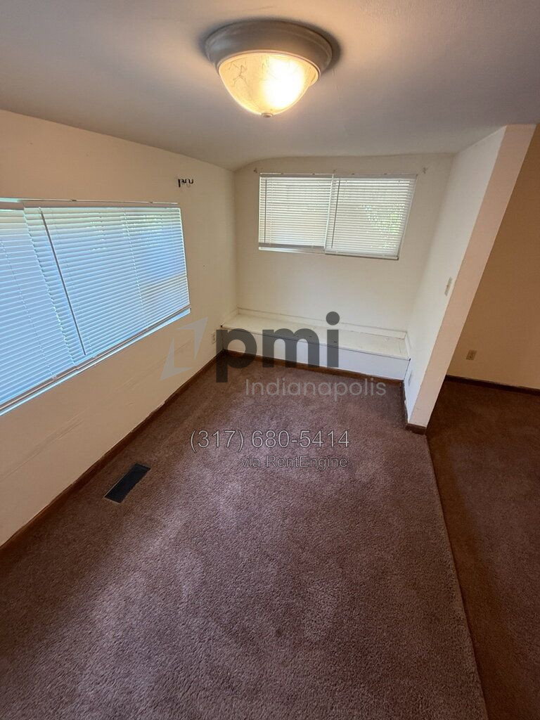 Gallery Image 33