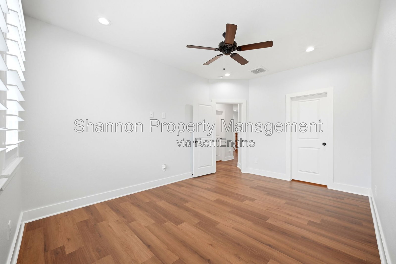 Gallery Image 19