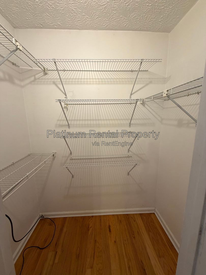 Gallery Image 20