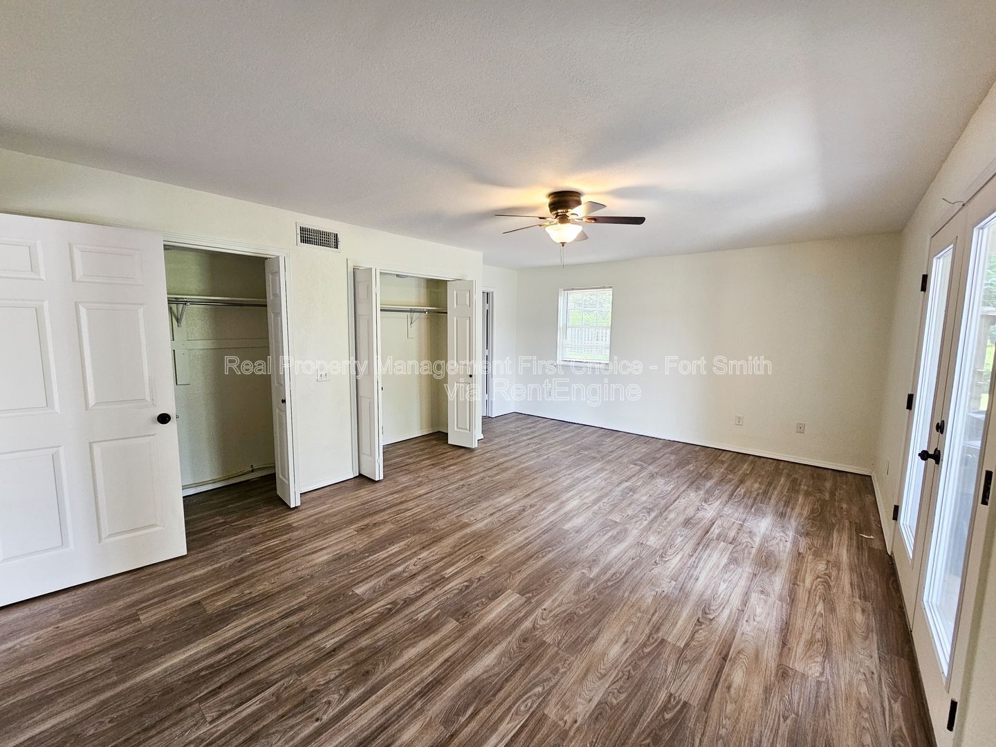 Gallery Image 19