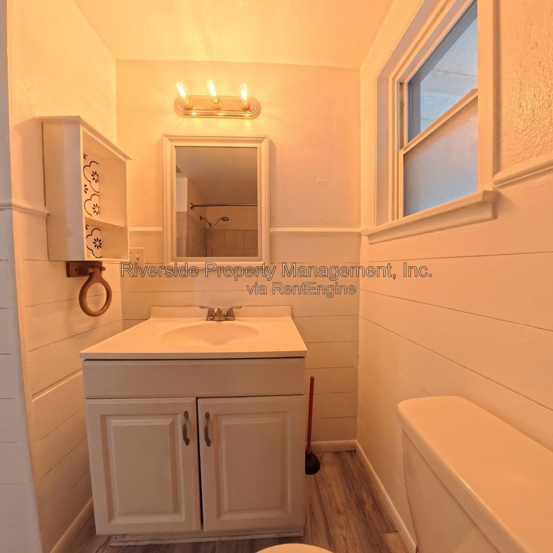 Gallery Image 15