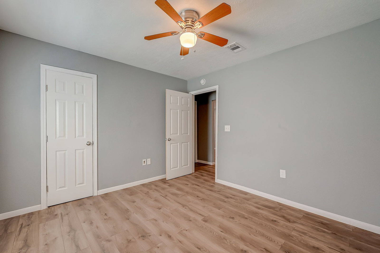 Gallery Image 18