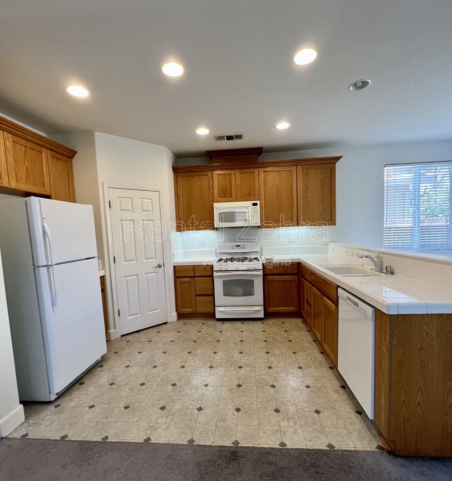 Gallery Image 16