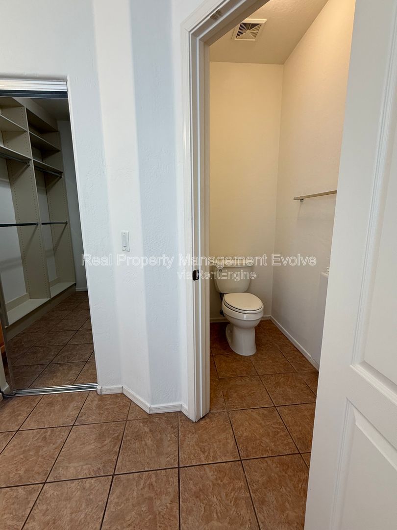 Gallery Image 28