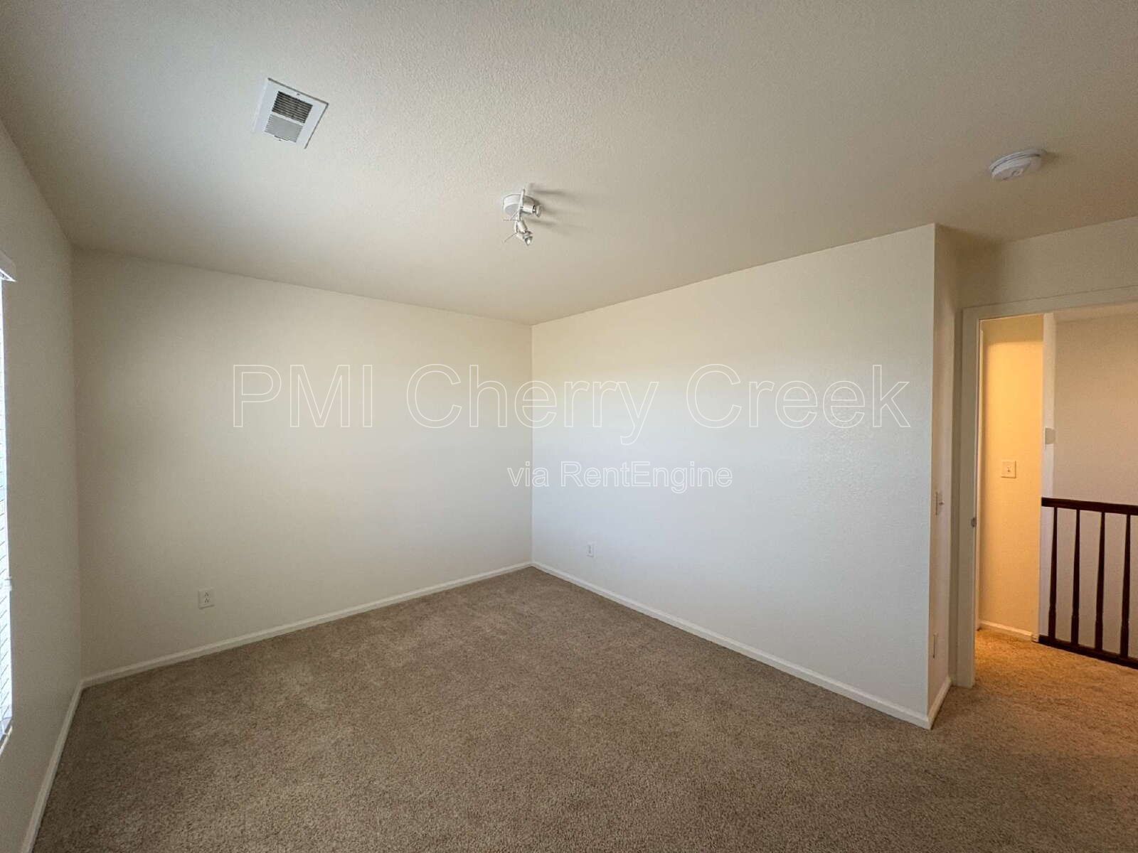 Gallery Image 33