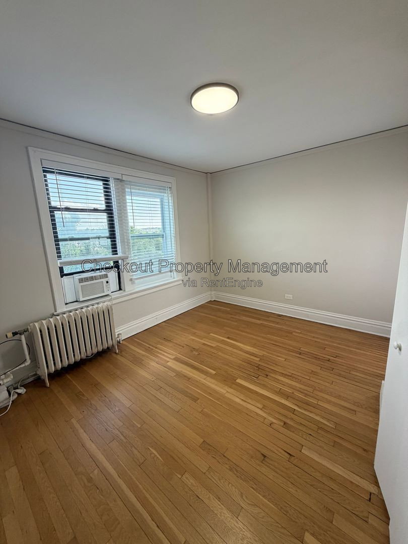 Gallery Image 13