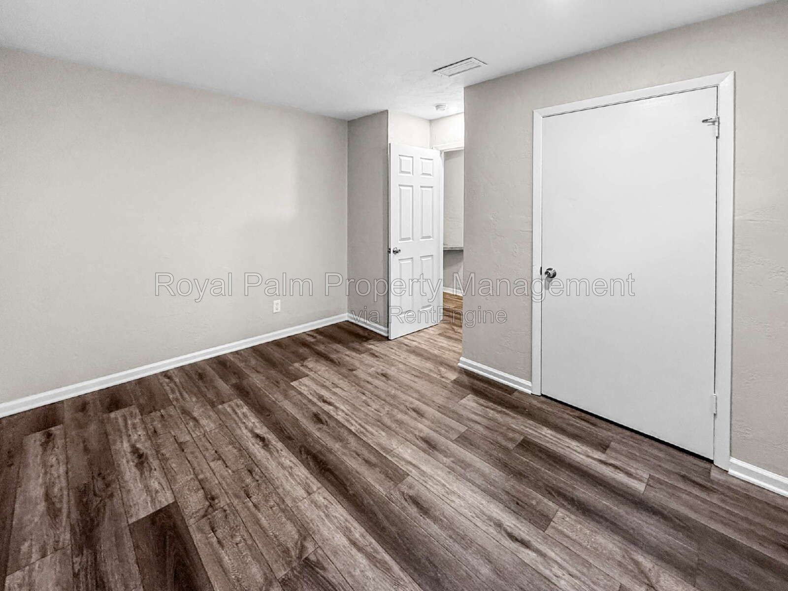 Gallery Image 19