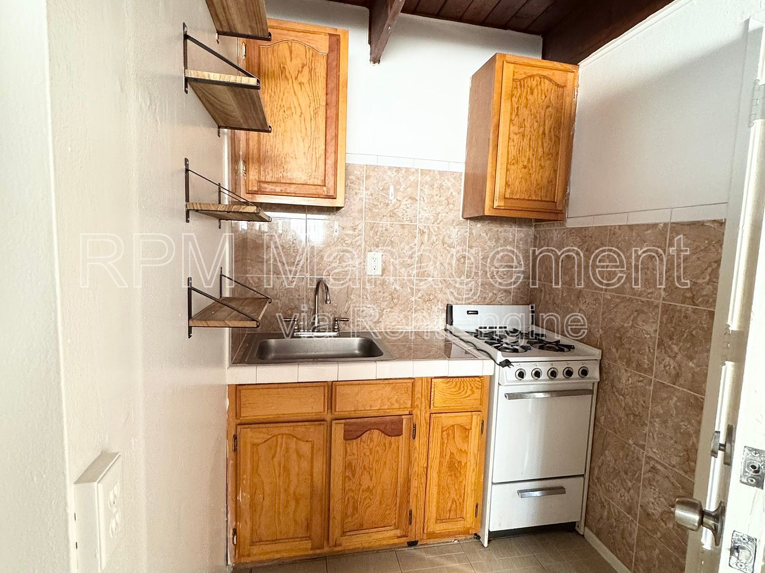 Gallery Image 0