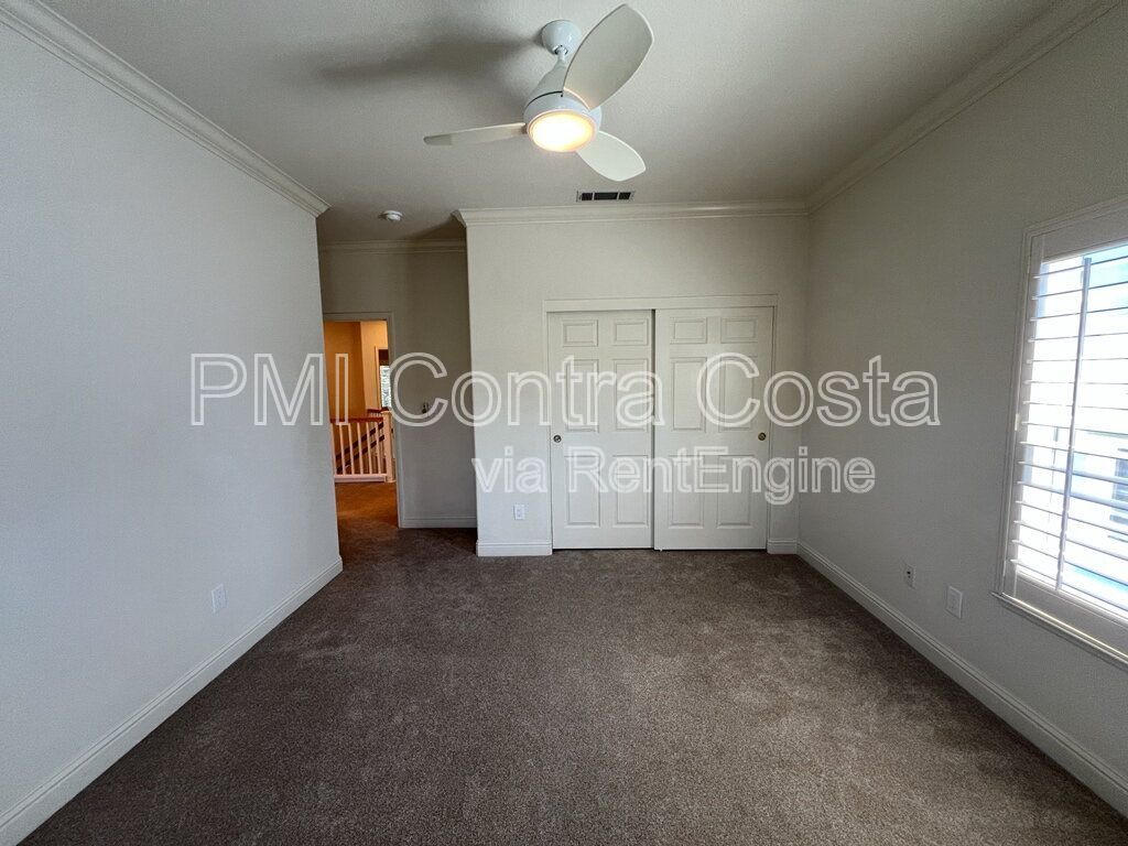 Gallery Image 37