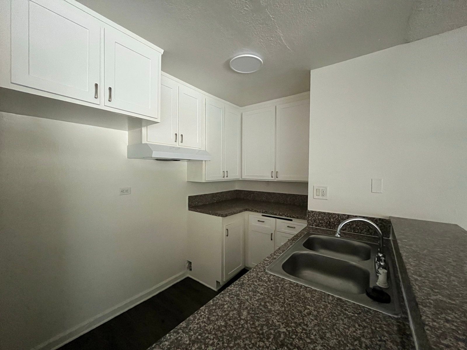Gallery Image 0