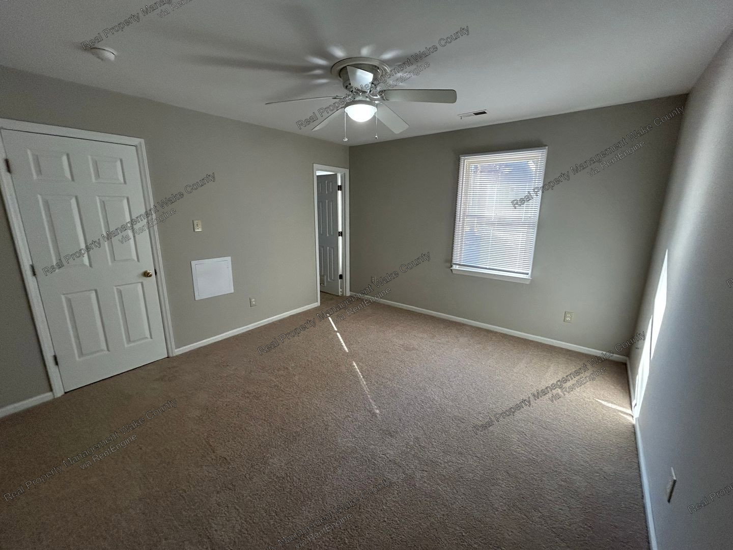 Gallery Image 18