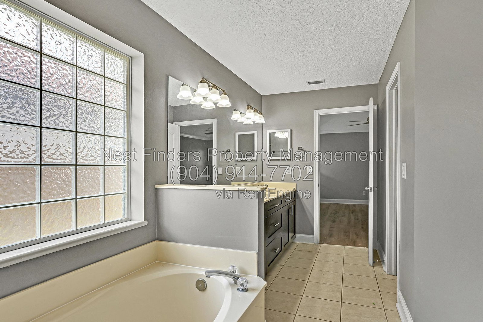 Gallery Image 15