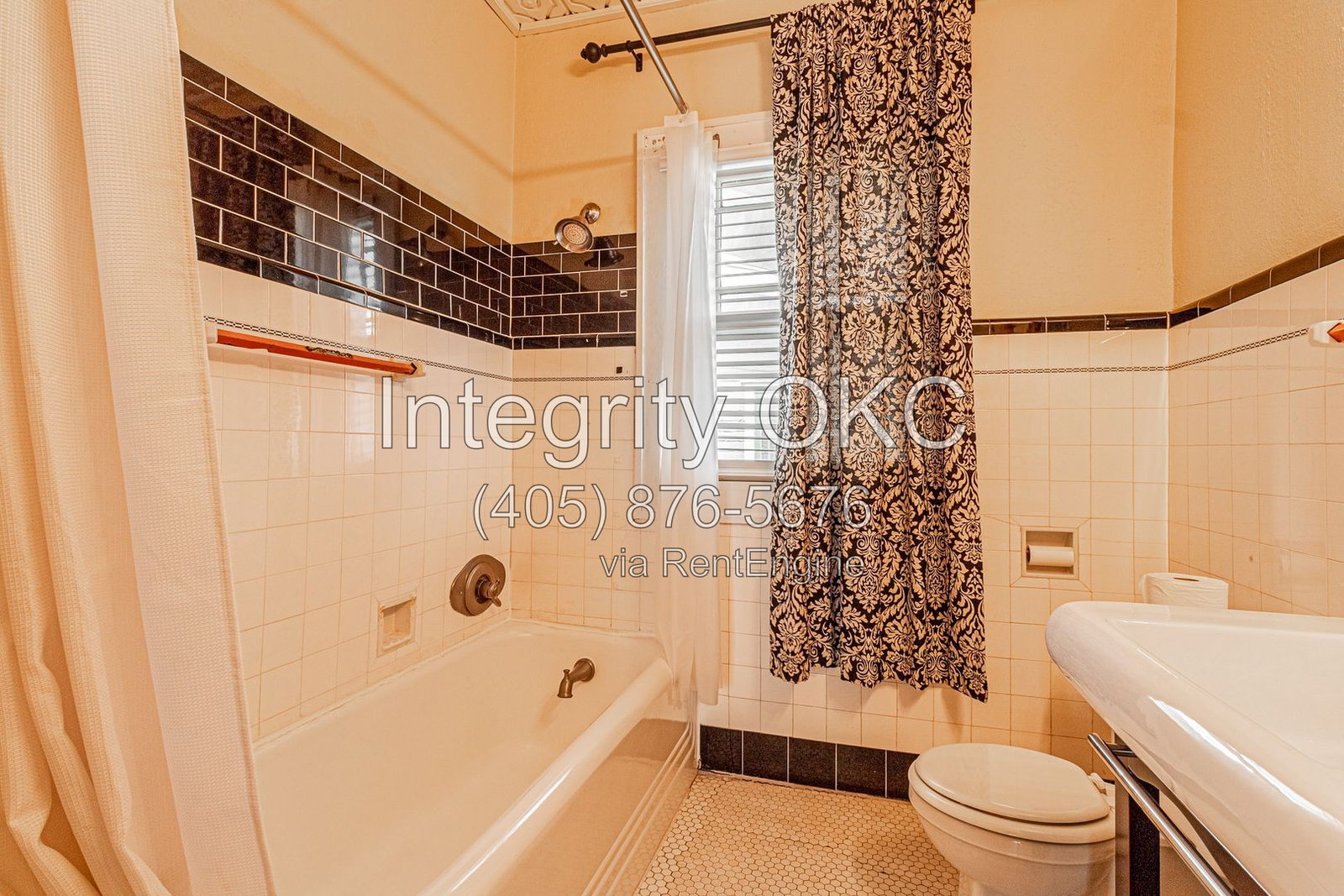 Gallery Image 17