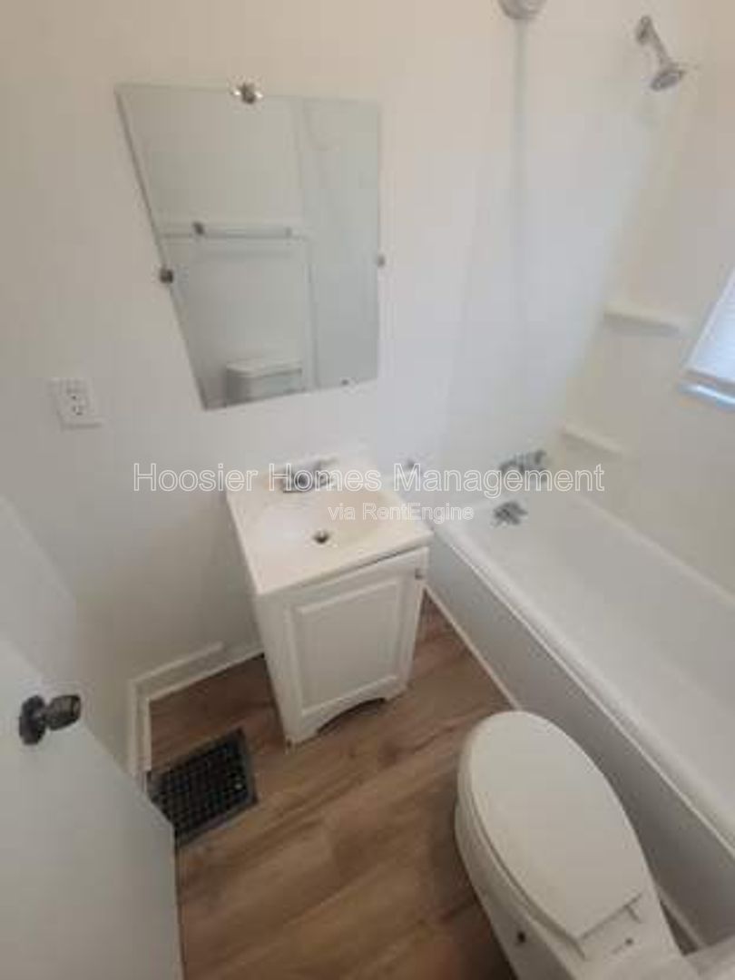 Gallery Image 14
