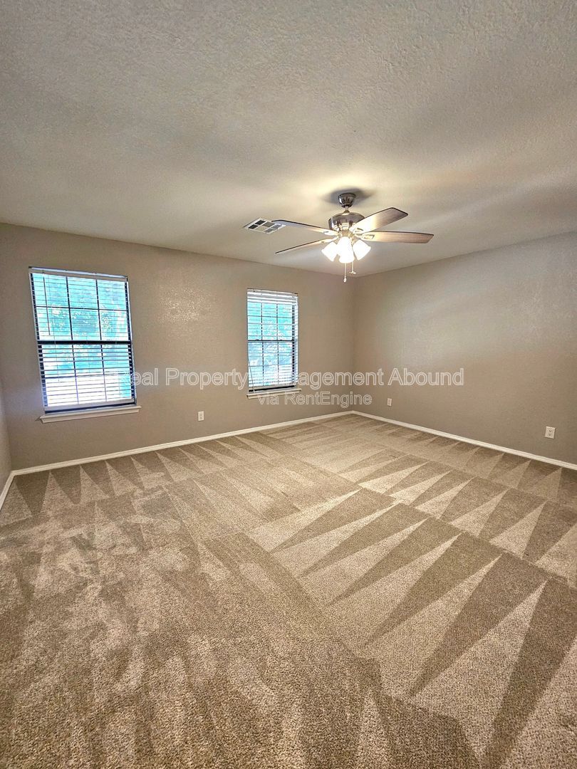 Gallery Image 18