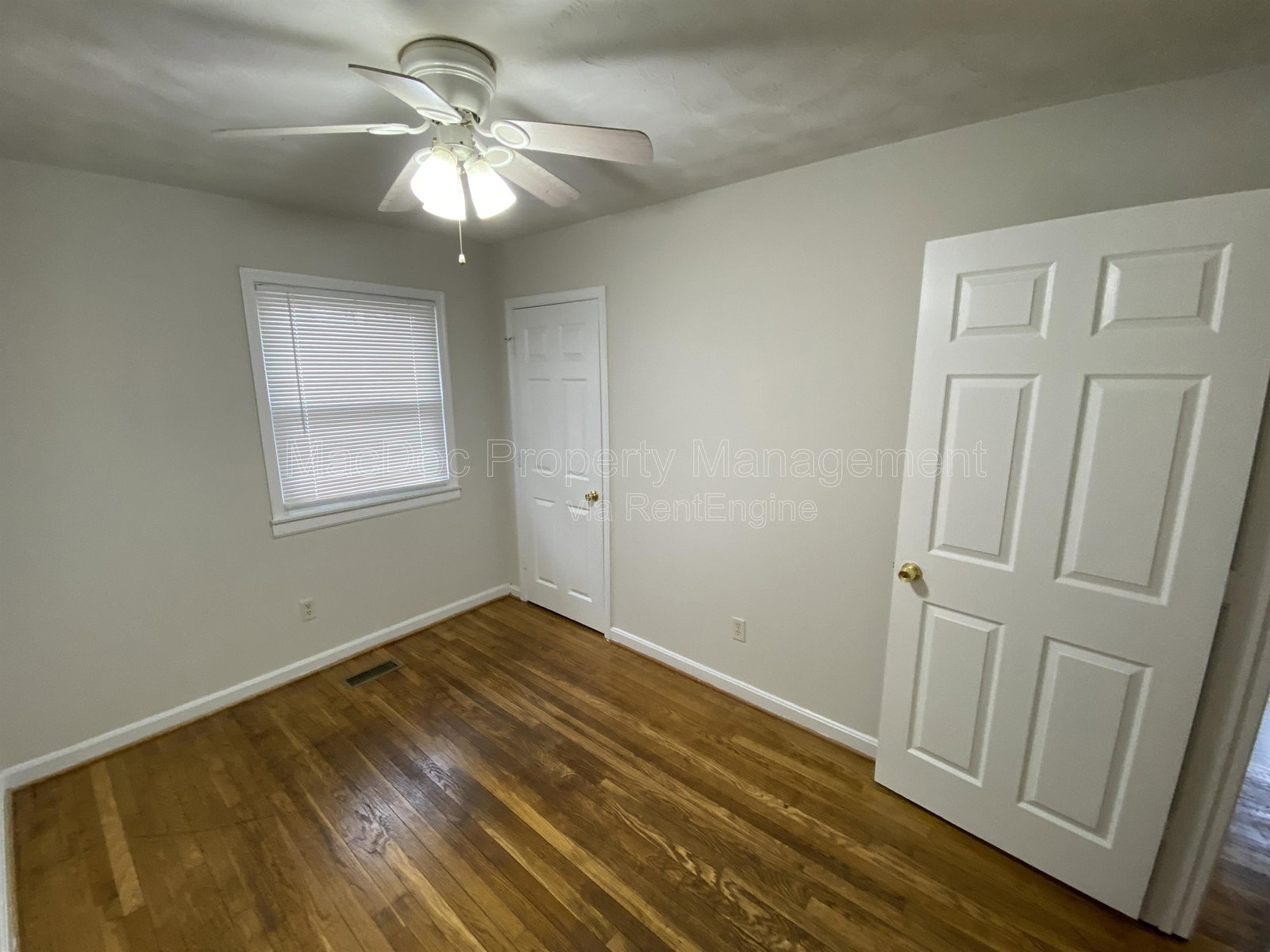 Gallery Image 18